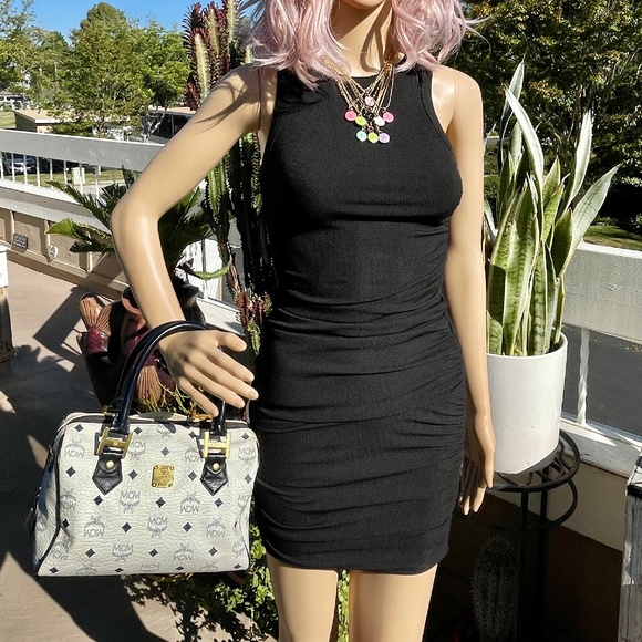 Authentic MCM Visetos Hand/Crossbody Bag White - Picture 2 of 6